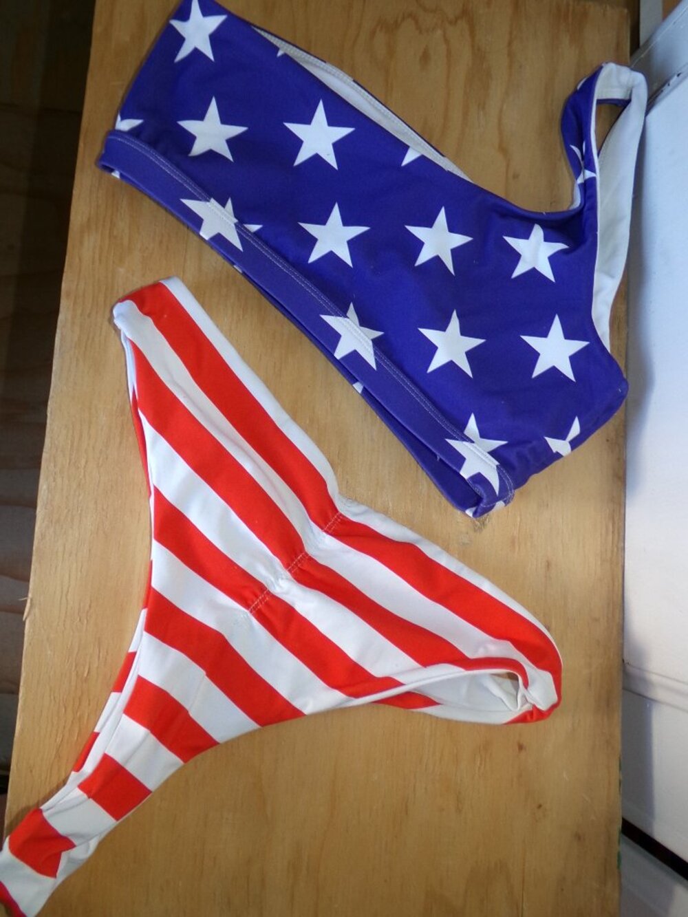 Salty Honey 1-Shoulder Thong Patriotic Bikini Sz M - Picture 9 of 10